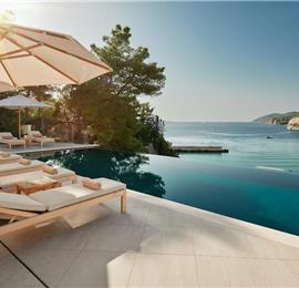 5 bedroom villa with infinity pool and sea views Hvar Town, sleeps 10